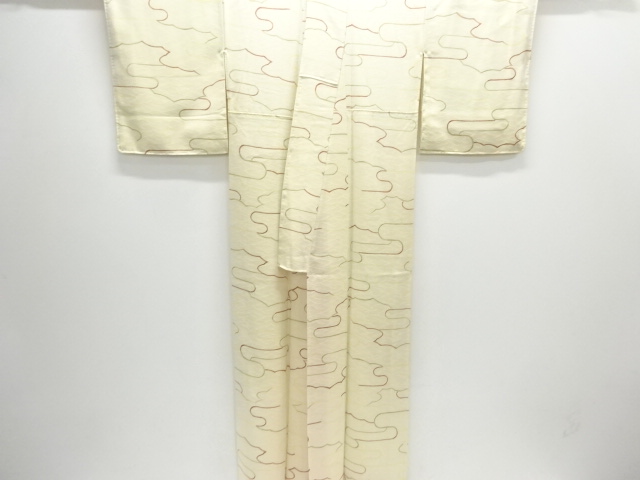  雲にヱ霞模様小紋着物